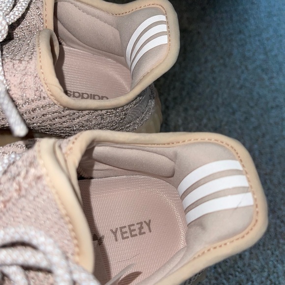 Yeezy Boost 350 V 2 Synth Reflective - Picture 13 of 16